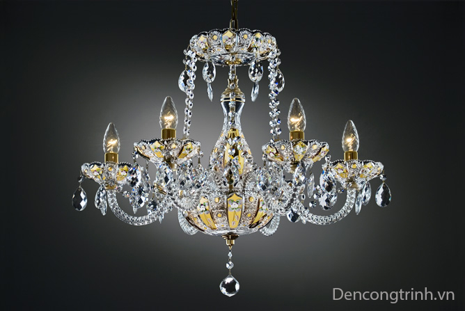 Hướng dẫn thi công đèn chùm phòng khách nhanh chóng và an toàn