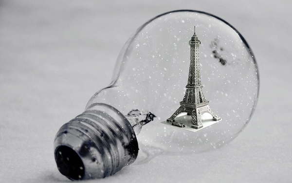 Thú vị những bức ảnh thế giới trong bóng đèn