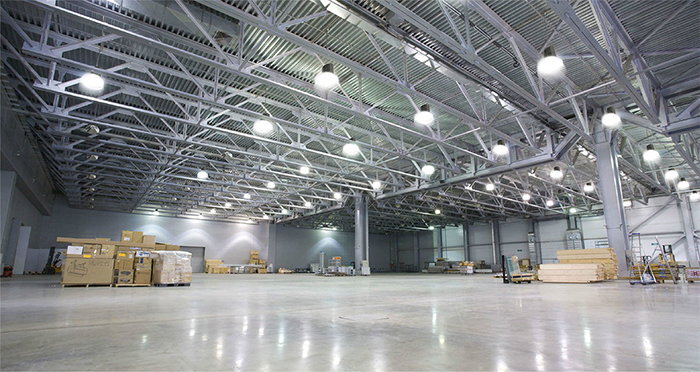 Nên mua đèn công nghiệp của hãng nào?